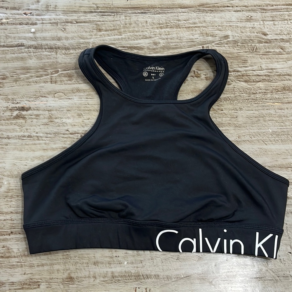 Sports bra